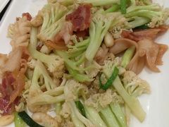 菜花腊肉炒鲜鱿-潮喜竹溪荔湖酒家(荔枝湾店)