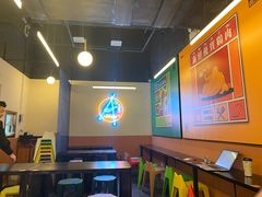 用餐区-Asianplus海蓝鸡饭