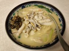 -明呈黄鱼面馆(斜土路店)