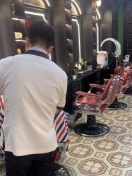 -豪帅男士理容馆