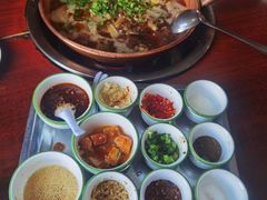 -朝伟清真铜瓢牛肉馆(三十年老·店)