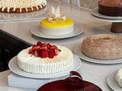 -VERIE BAKEHOUSE