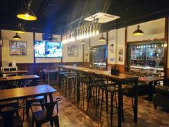 大堂-麦落精酿啤酒餐吧(先农大院店)