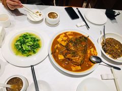 乾隆鱼头烧豆腐-乾隆美食·本帮菜(黄河路店)