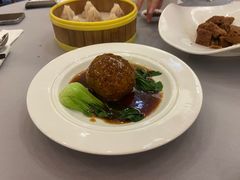 狮子头-银都上海菜馆(粤海东路店)