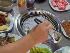 -金滏山烤肉·海鲜·火锅自助餐厅(襄阳万达店)