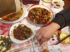 -辣出味岳阳特色烧烤·龙虾大排档(砂子塘总店)