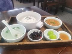 -蟹上黄·蟹黄面·江南糖水(人民广场店)