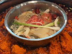 -岗上渣渣老火锅(两路口店)