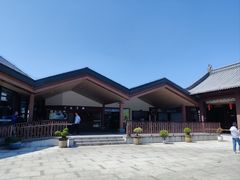-慈城服务区-停车场