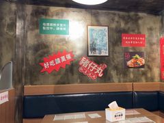 -肥汁米蘭香港米线(定西路店)