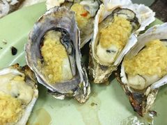 炭烧蒜蓉生蚝-贞姨美食·老字号海鲜大排档