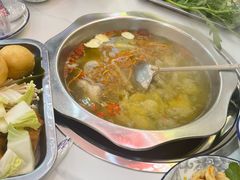 -光头药膳鸡(莱茵小镇店)