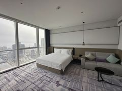 -大连星海皇冠假日酒店