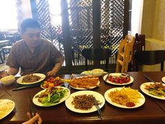 -泉城欧乐堡戏水湾艺术养生温泉