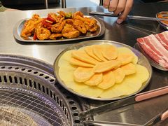 -马路牙子烧烤音乐酒馆(望京店)