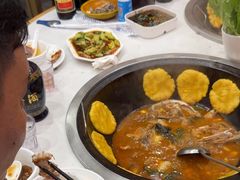 -鲁员外地锅鸡地锅鱼(古墩路店)