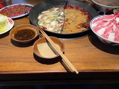 -萍姐火锅·公路夜市(武汉首店)