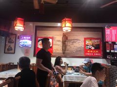 大堂-陈寔包子王·卤煮小肠·京味小吃(龙潭店)