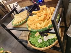 -尚尚仙·酸汤猪手·猪肚鸡火锅(华联万柳购物中心店)