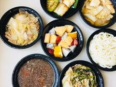 -丽丰购物中心·停车场