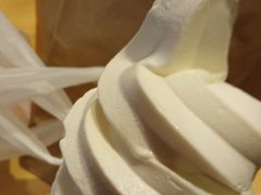 芭娜娜冰淇淋双旋圣代黑糖珍珠酱-肯德基(学院路店)