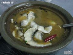 酸菜黑鱼煲-老品芳