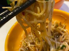 烫豆芽-杨姨老益阳麻辣烫(林科大店)