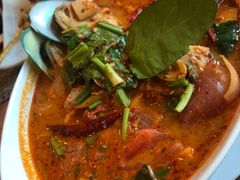 -Chom Cafe and Restaurant