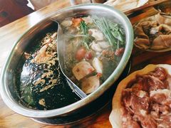 -岗上渣渣老火锅(两路口店)