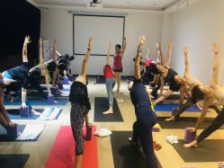 -兴亚瑜伽20年老馆