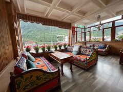 -四姑娘山阿巴郎·藏式花园餐厅