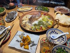 -洱火云南酸菜牛肉火锅(石景山当代商城店)