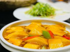 闫府第一福-闫府私房菜·百年鲁菜(恒隆店)