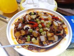 黑三剁配薄饼-雀舞云南菜(乐客城店)