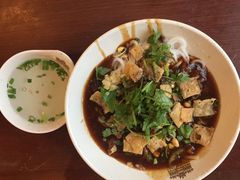 -海口骑楼小吃街