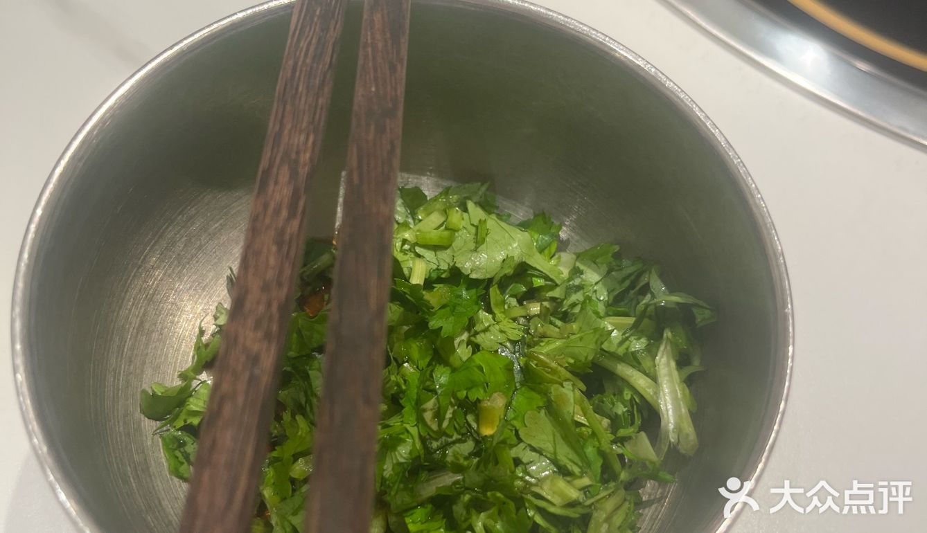 今天火锅吃撑了，超满足