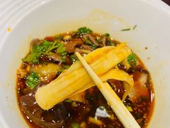 -成都你六姐·牛肉冒菜(城市集市合生汇店)