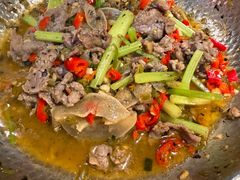 猫儿山的小黄牛-吃饭皇帝大(合生汇店)