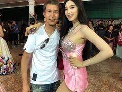-金东尼人妖秀