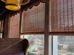 靠窗位-滇釜火锅·能喝汤的火锅(车公庄店)