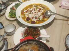 -周渝食惦·酸菜鱼精致川菜(横岗店)