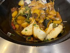 -万里闯关东铁锅炖菜馆(高新旗舰店)