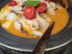 -云海肴·汽锅鸡·云南菜(天山百盛优客店)