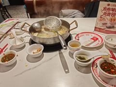 -八合里潮汕鲜牛肉火锅(上海汇智广场店)