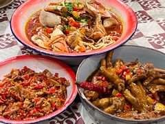 -老三样·旧食新味(绿地店)
