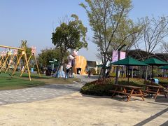 -季高兔窝窝亲子园(上海薰衣草公园店)