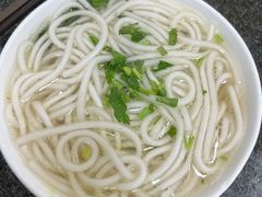 牛肉粉汤-胡家包子·清真(大众巷店)