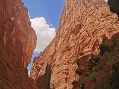 -天山神秘大峡谷