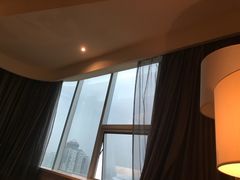 -宜昌均瑶国际酒店(宜昌CBD购物中心夷陵广场店)